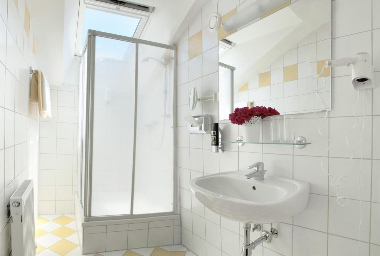 Bellis Hotel Sankt Urban Kültér fotó